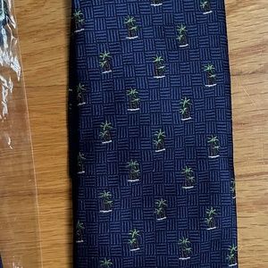 Ties (2 pieces)
